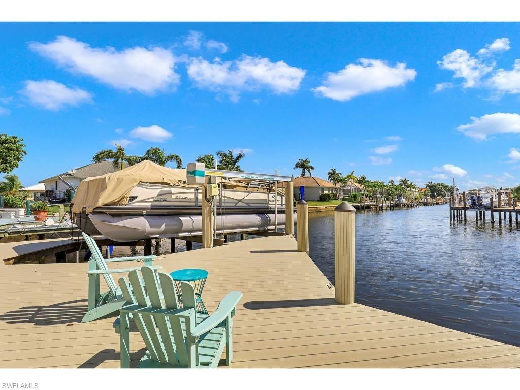 MARCO BEACH - Residential