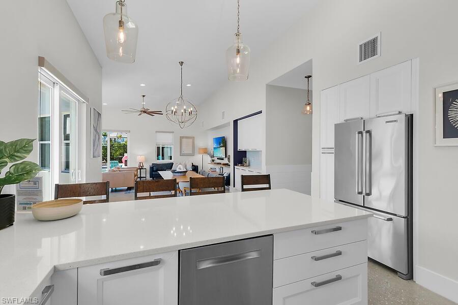 MARCO BEACH - Residential