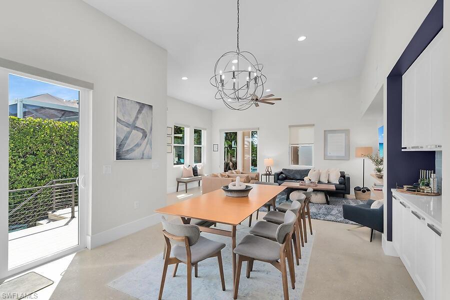 MARCO BEACH - Residential