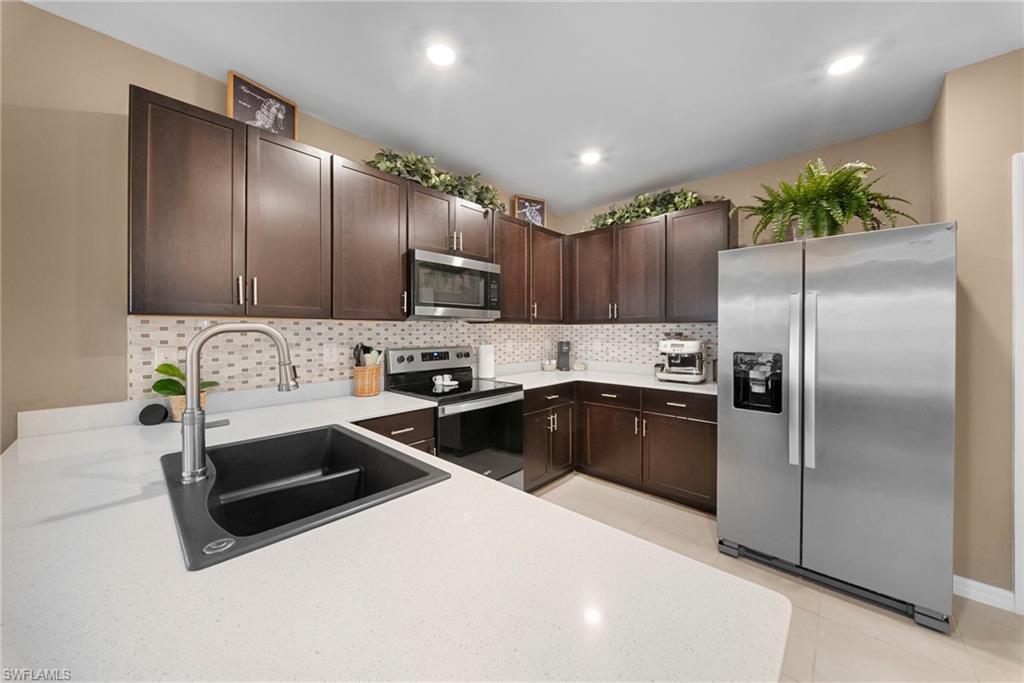 MAGNOLIA LANDING - Residential