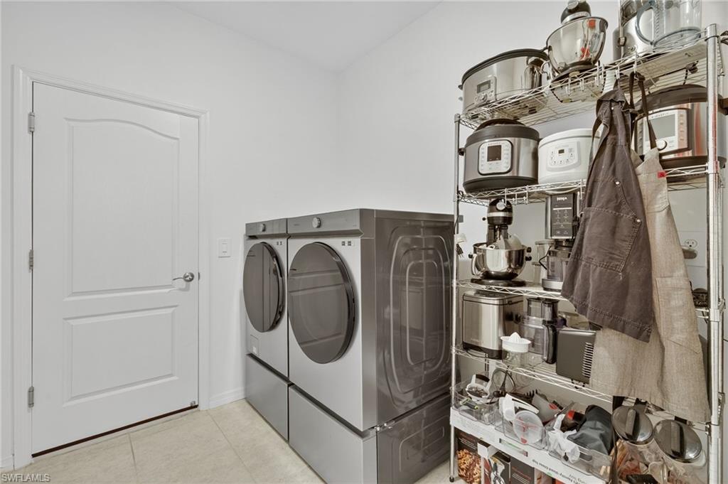 BRIGHTWATER LAGOON - Residential