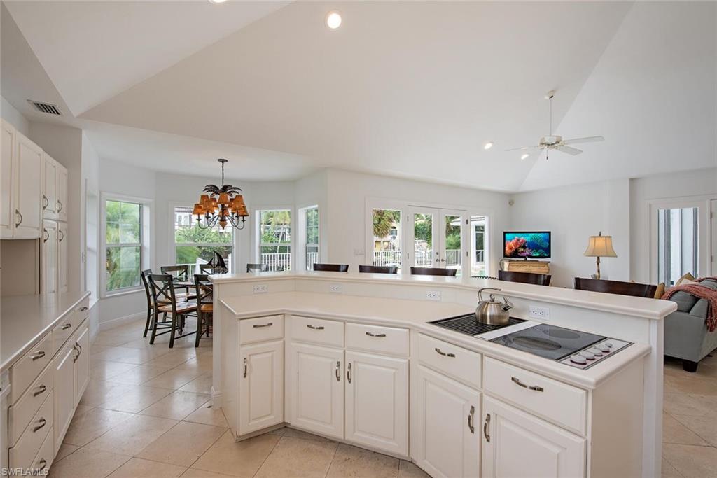 AQUALANE SHORES - Residential