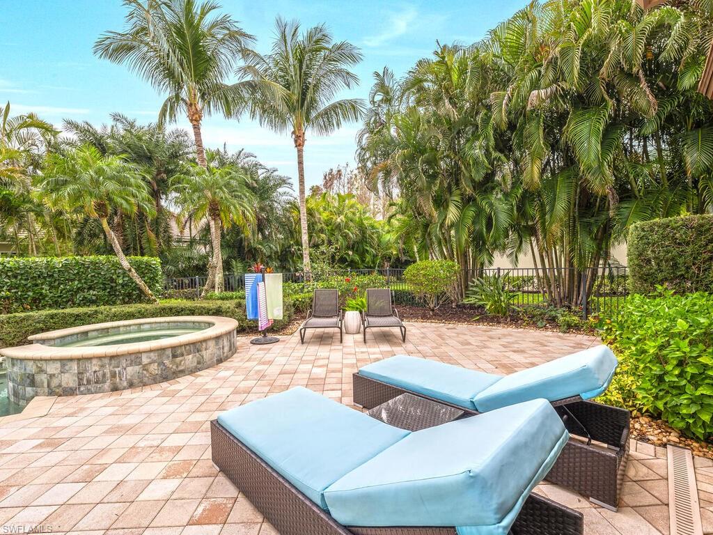 QUAIL WEST - Residential