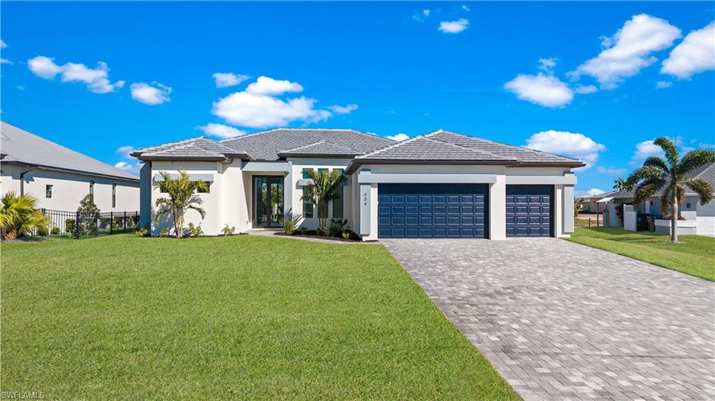 CAPE CORAL - Residential