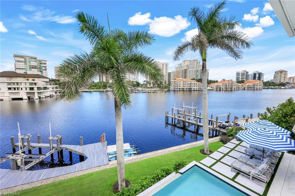 PARK SHORE - Residential