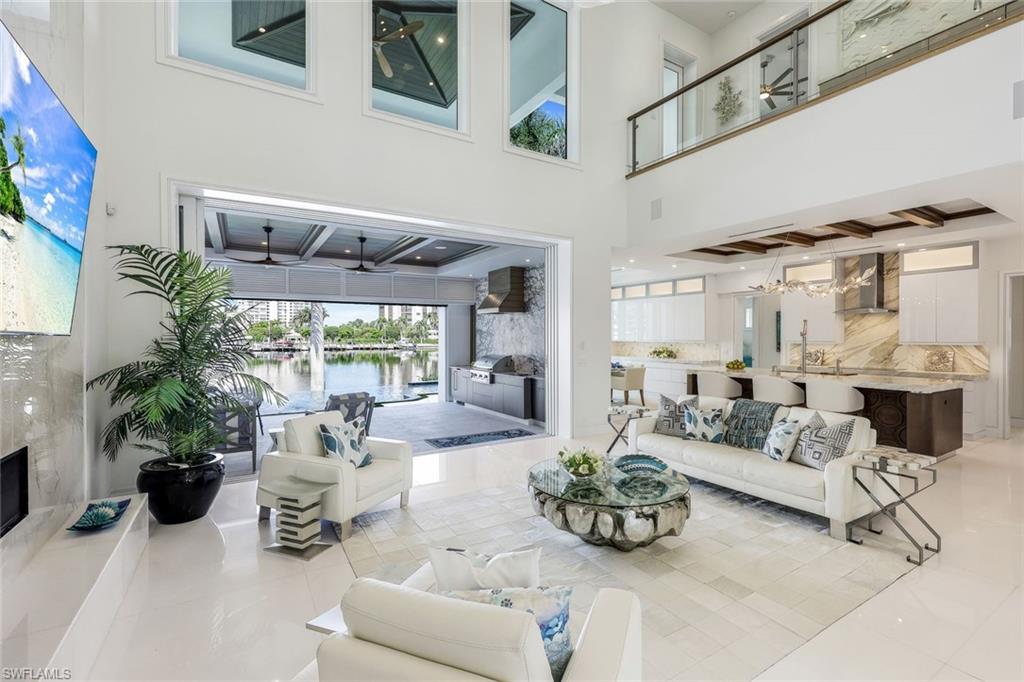 PARK SHORE - Residential