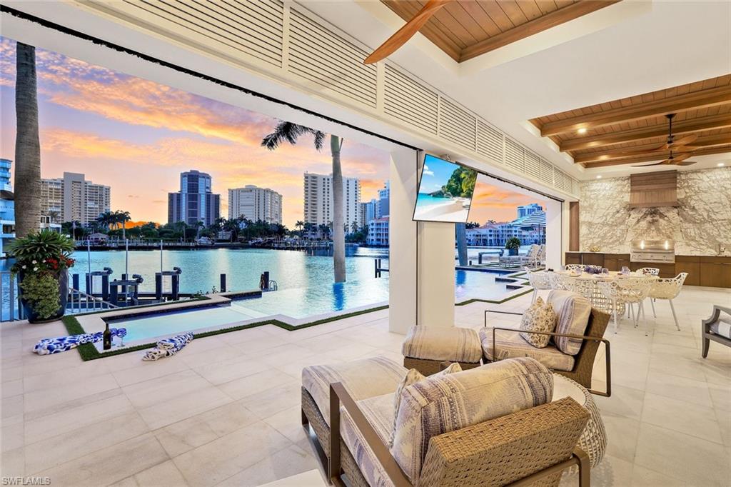 PARK SHORE - Residential