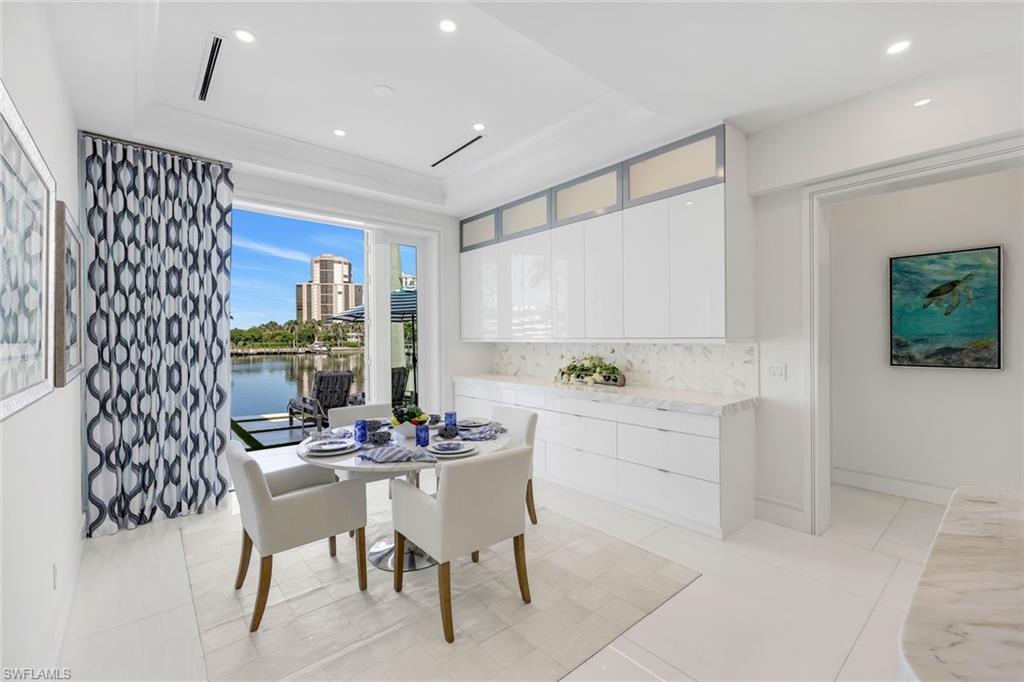 PARK SHORE - Residential