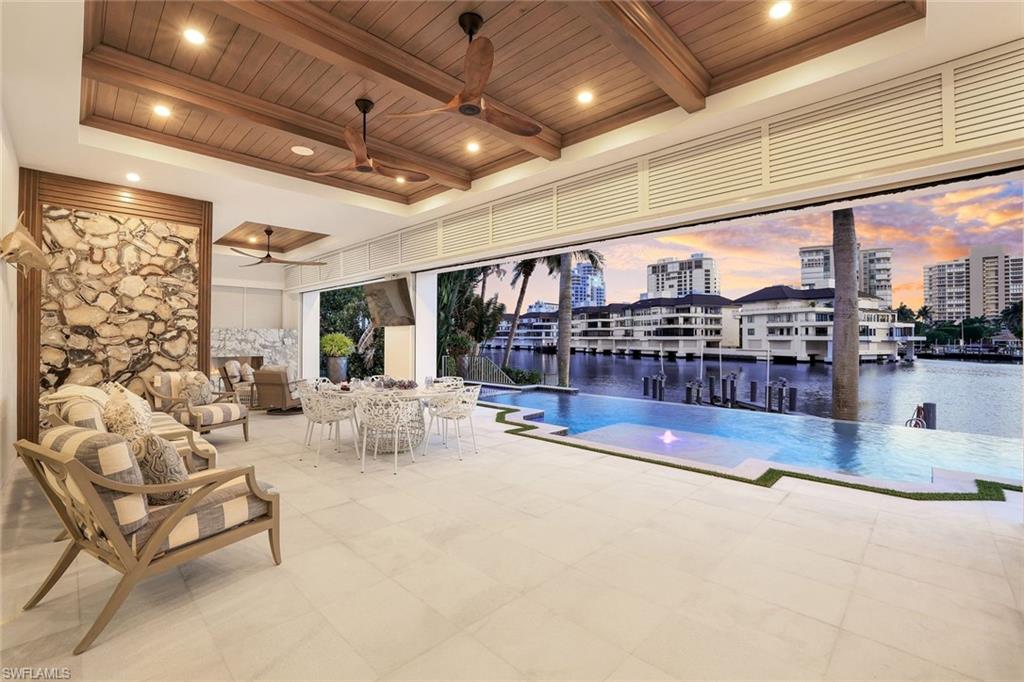 PARK SHORE - Residential