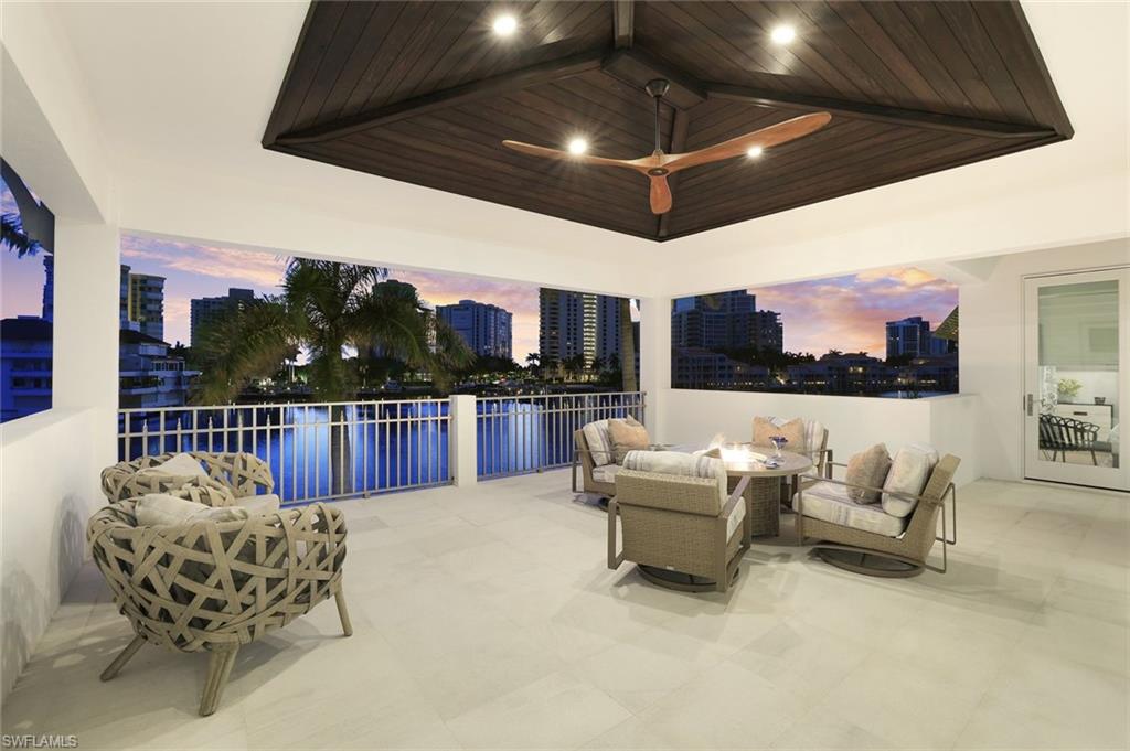 PARK SHORE - Residential