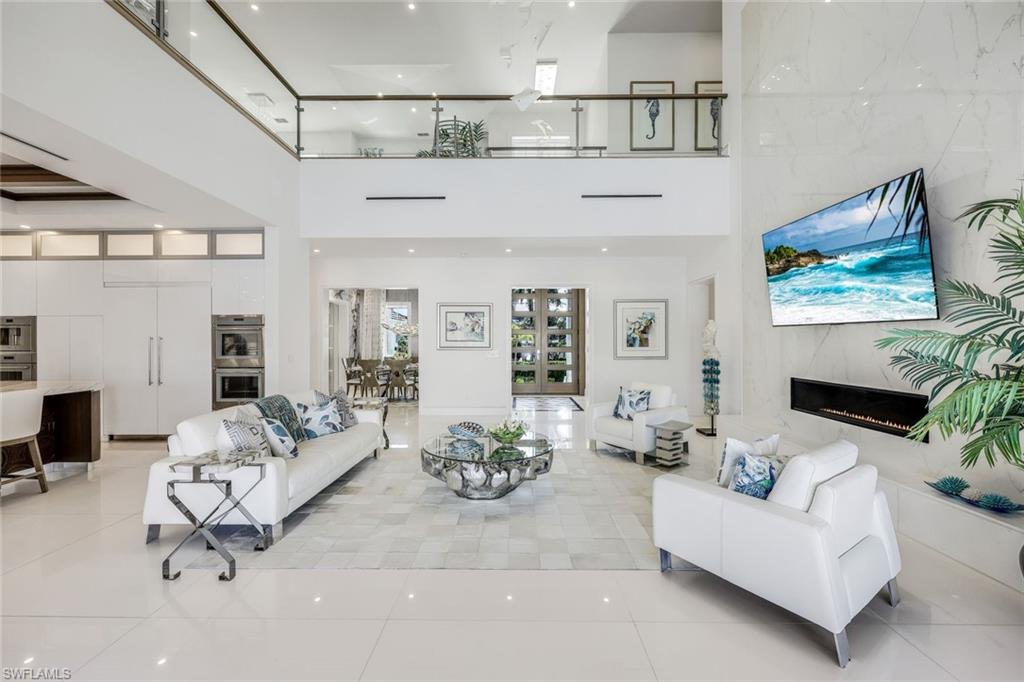 PARK SHORE - Residential