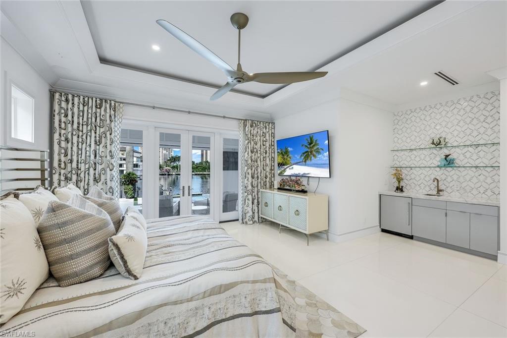 PARK SHORE - Residential