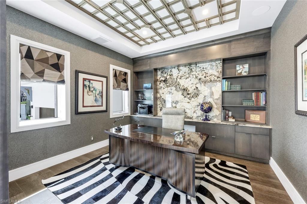 PARK SHORE - Residential