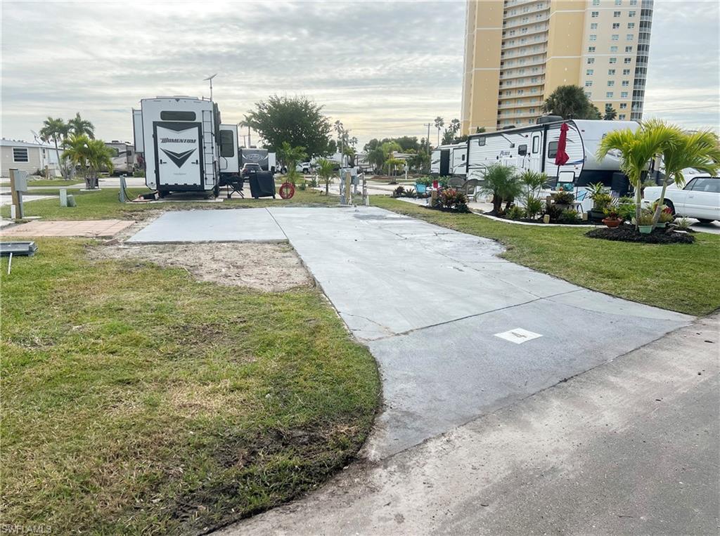 PALMETTO PALMS R V - Land