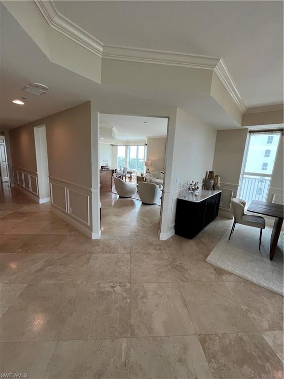 285 Grande WAY 701