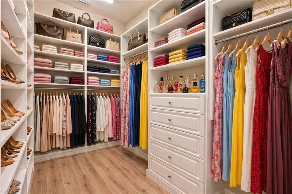 RIVERSTONE - Residential