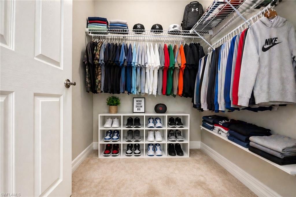 RIVERSTONE - Residential