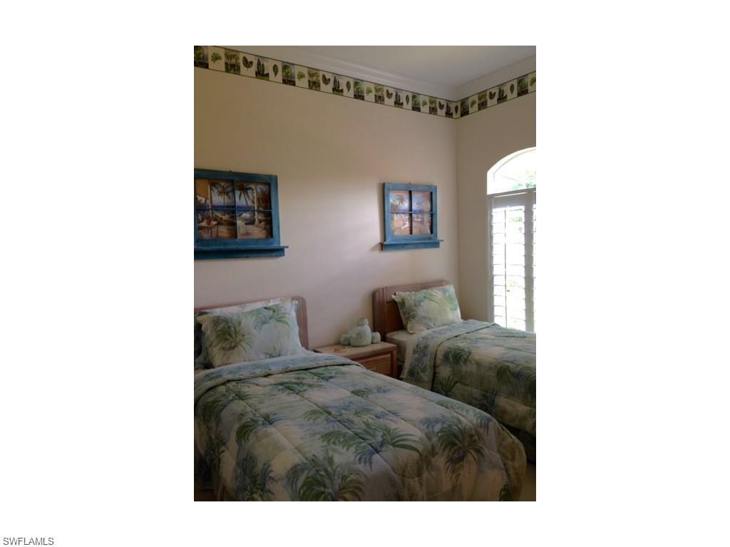 HIGHLAND WOODS VILLAS - Residential