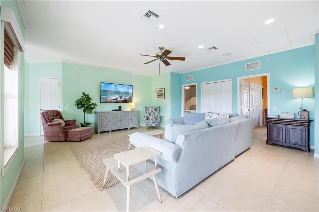 ISLAND HARBORS - Residential