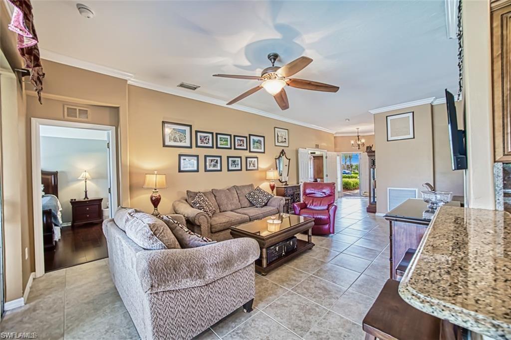 COLONIAL COUNTRY CLUB - Residential Lease