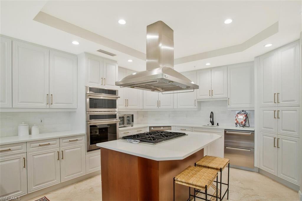 970 CAPE MARCO DR 1107
