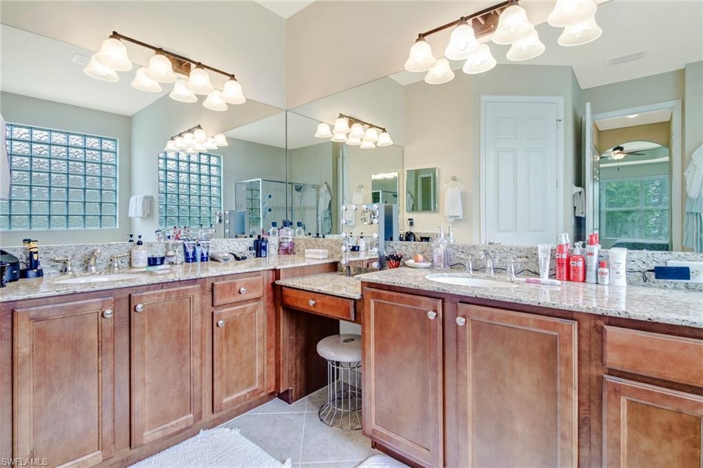 BOTANICA LAKES - Residential