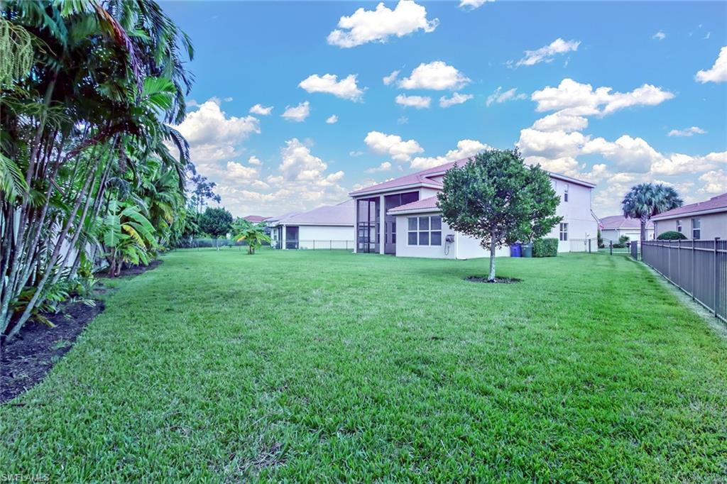 BOTANICA LAKES - Residential