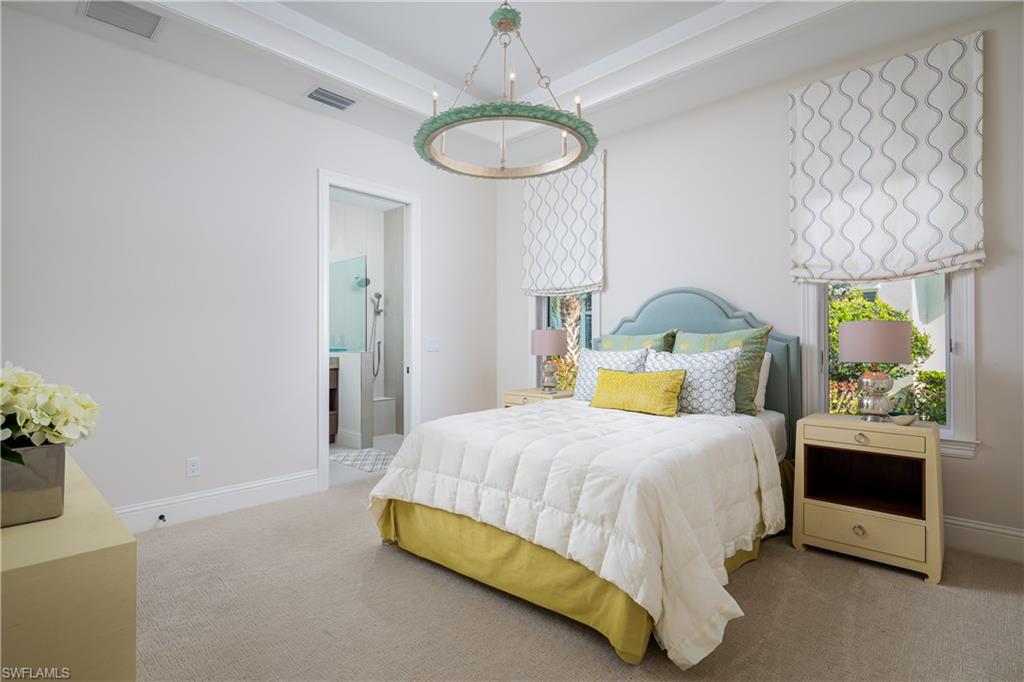 BAY WOODS - Residential