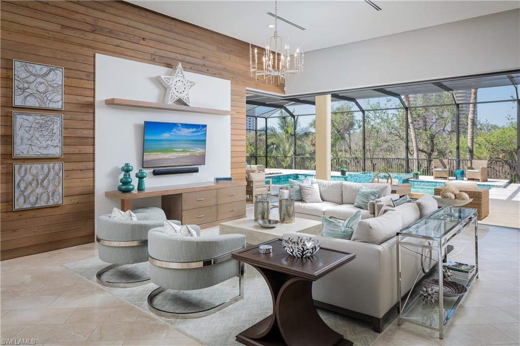 BAY WOODS - Residential