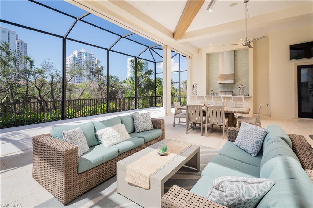 BAY WOODS - Residential