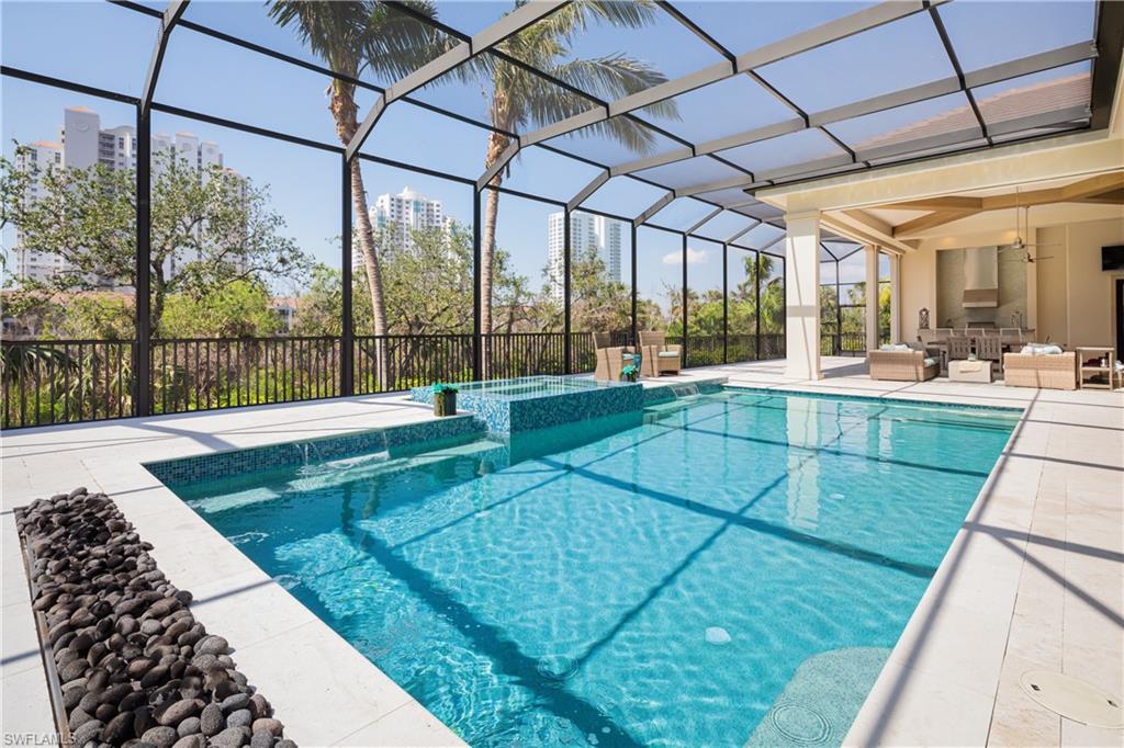 BAY WOODS - Residential