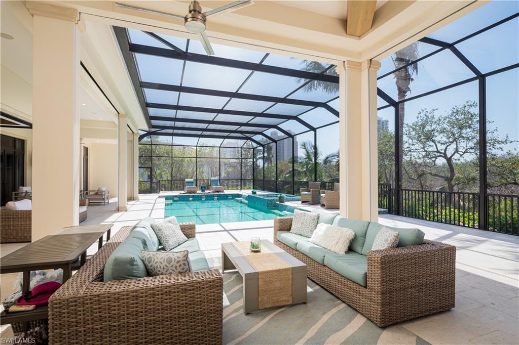 BAY WOODS - Residential