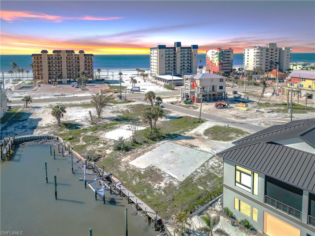 ISLAND SHORES - Land