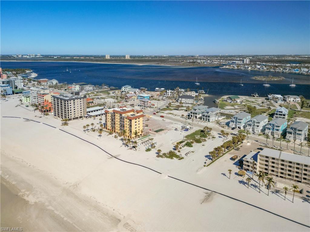 ISLAND SHORES - Land