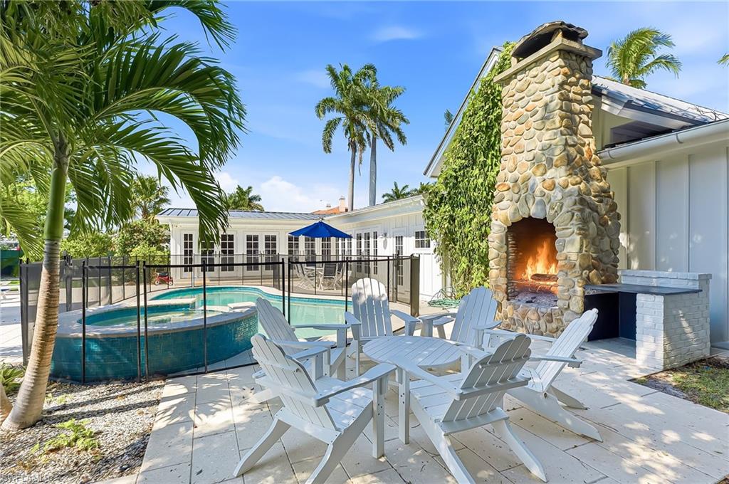 AQUALANE SHORES - Residential