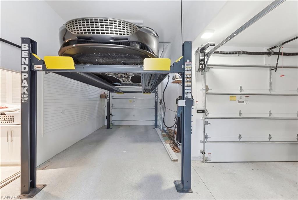 AQUALANE SHORES - Residential