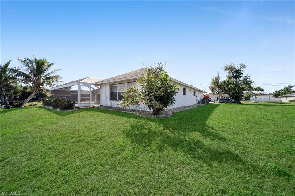 CAPE CORAL - Residential