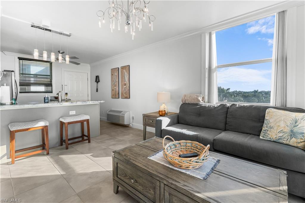 BEACH AND TENNIS CLUB - Residential Lease