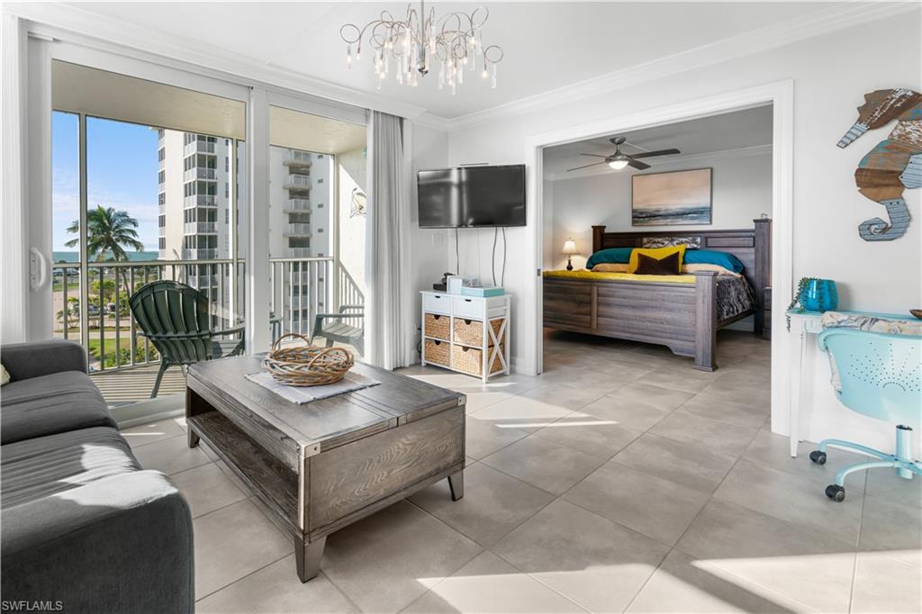 BEACH AND TENNIS CLUB - Residential Lease