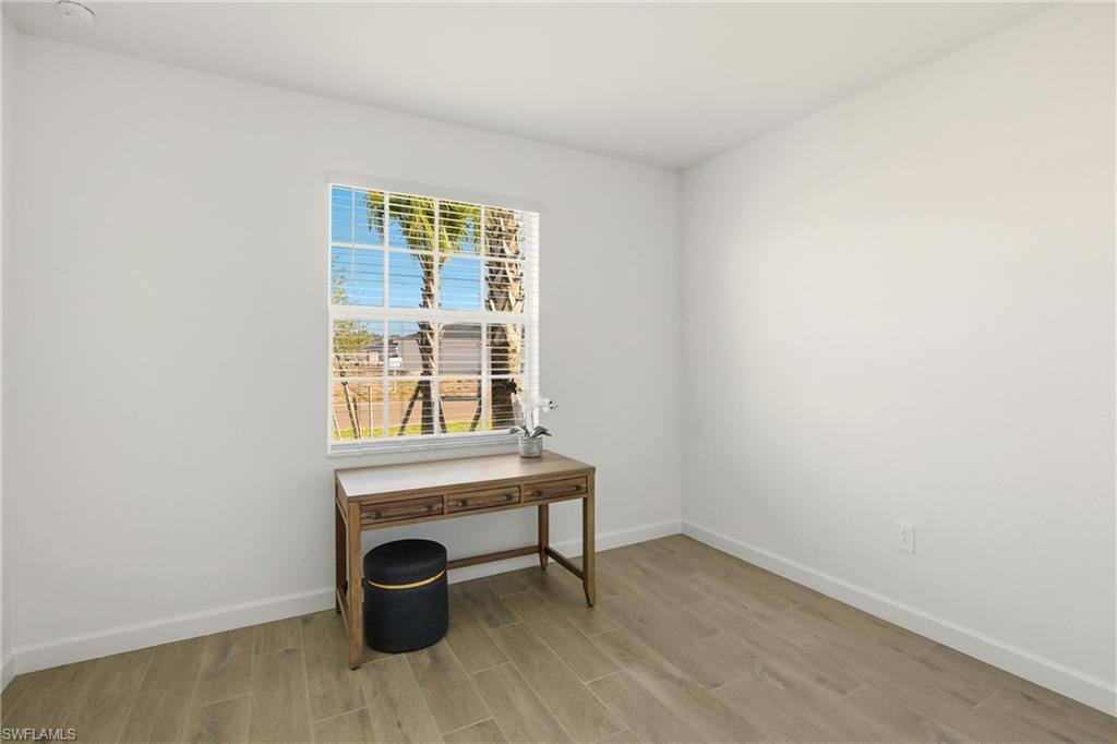 COUNTRY CLUB - Residential