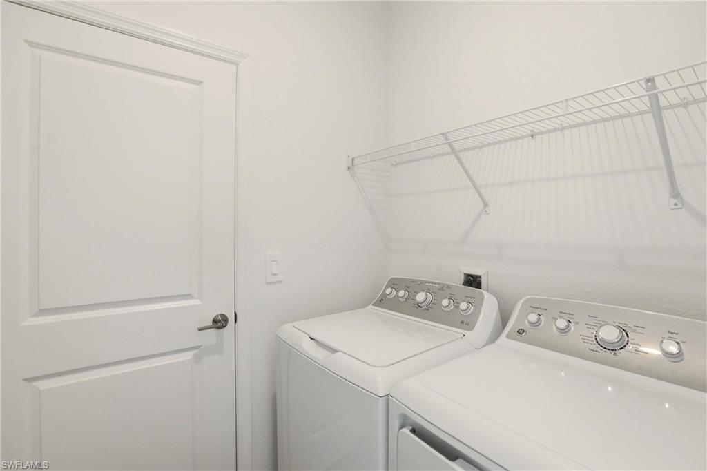 COUNTRY CLUB - Residential