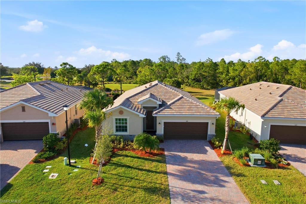 COUNTRY CLUB - Residential