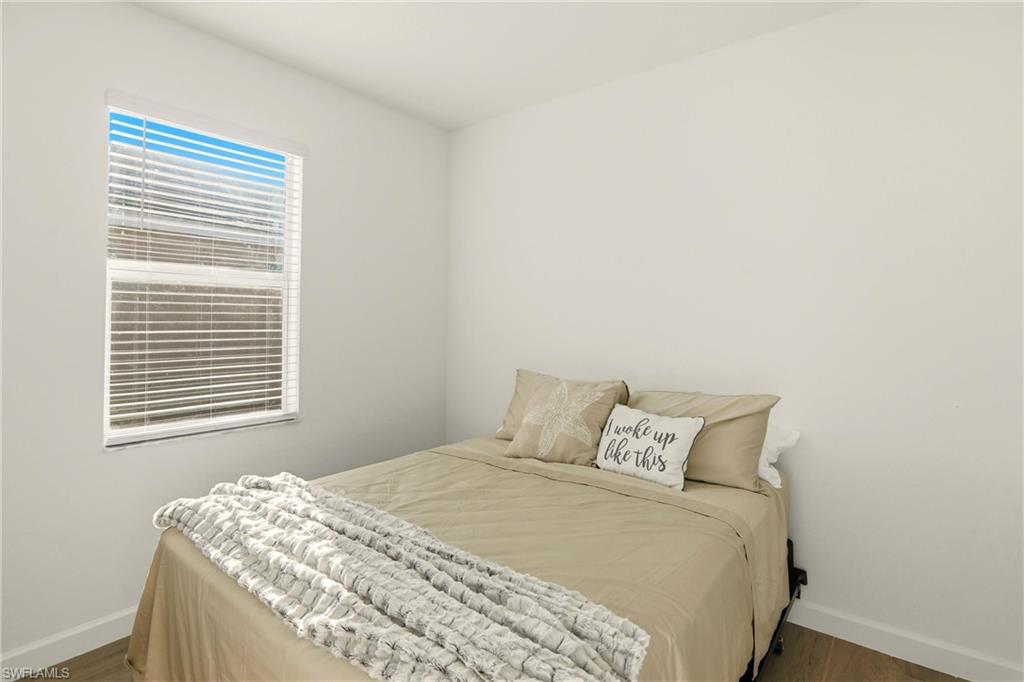 COUNTRY CLUB - Residential