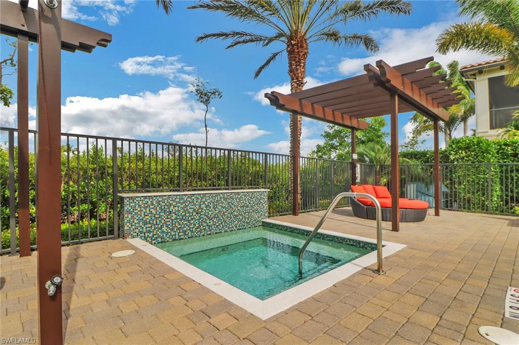 REGATTA LANDING - Residential