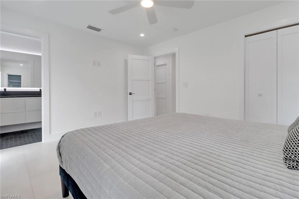 ROYAL ARMS VILLAS - Residential Lease