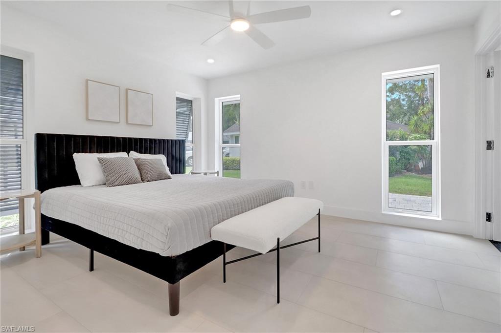 ROYAL ARMS VILLAS - Residential Lease