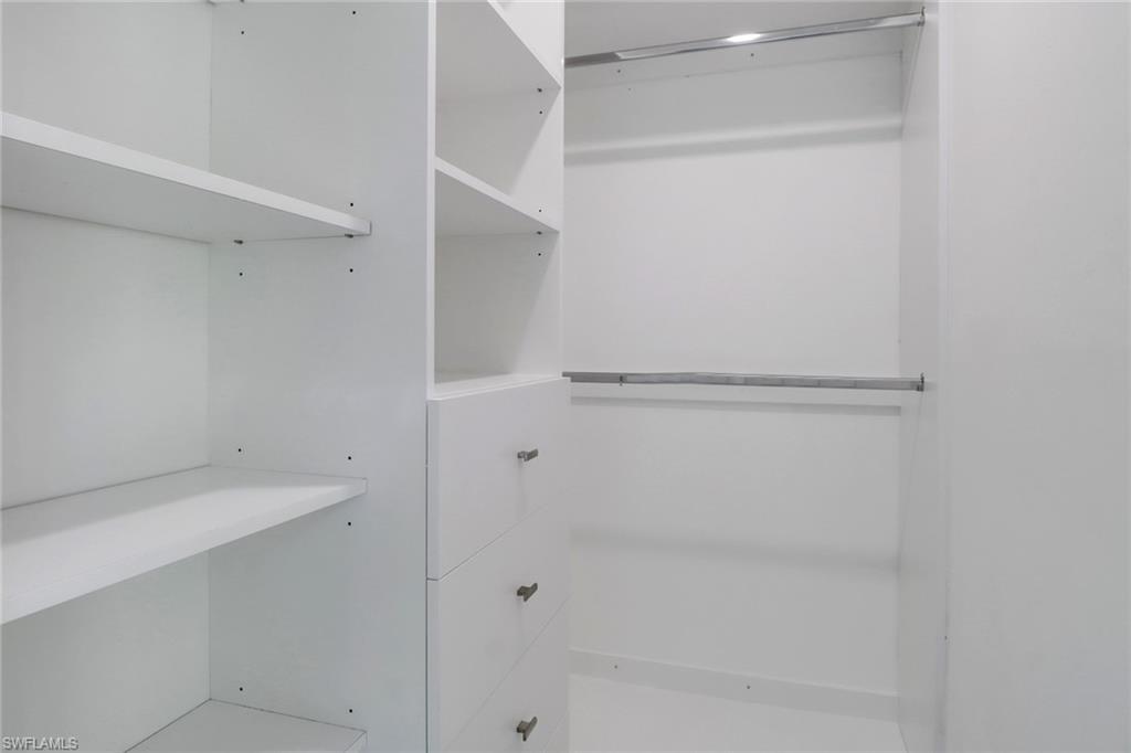 ROYAL ARMS VILLAS - Residential Lease