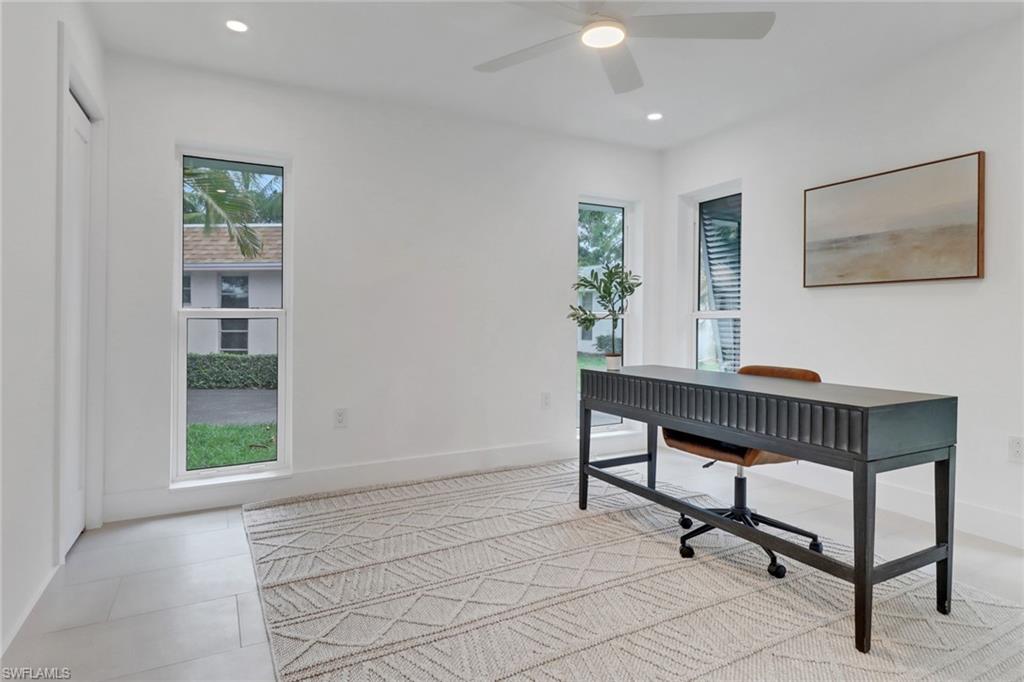 ROYAL ARMS VILLAS - Residential Lease