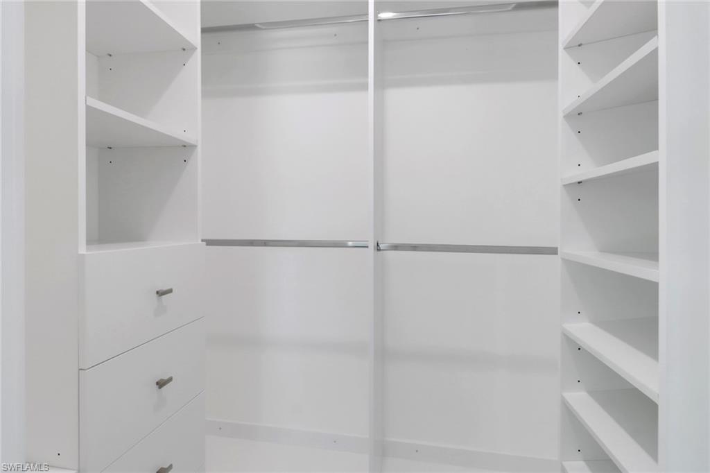 ROYAL ARMS VILLAS - Residential Lease