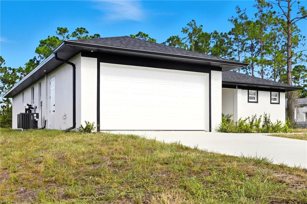 LEHIGH ACRES - Residential